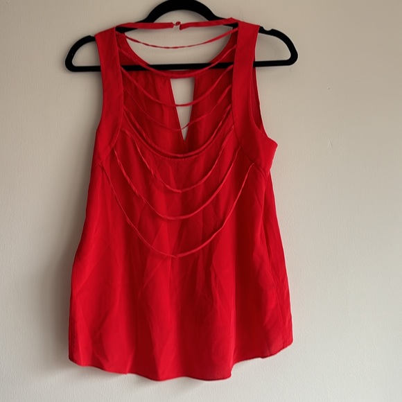bcbgmaxazria red silk sleeveless blouse - Picture 4 of 7